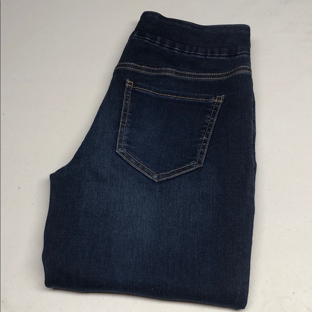 LIKE NEW R JEANS THE ORIGINAL COMFORT LEGGING JEANS 26x30 ⭐️